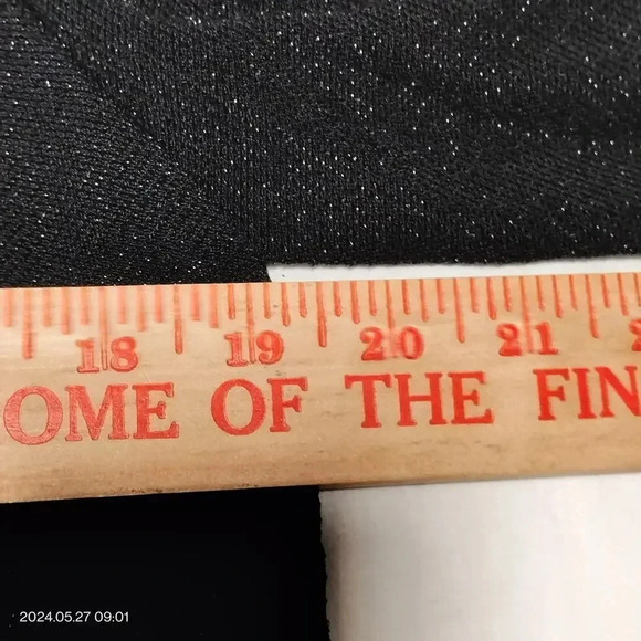 Alex Evenings Size Large Metallic Cut-Out Sleeves Black Sparkly Top - Picture 8 of 9